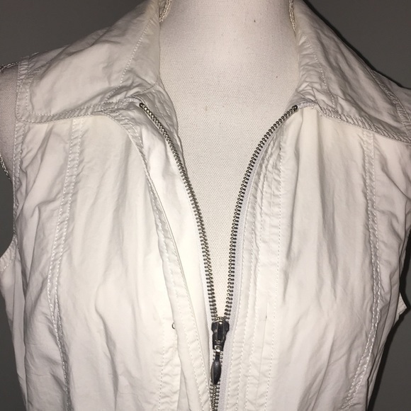 Chico’s short white trench coat - Picture 4 of 12